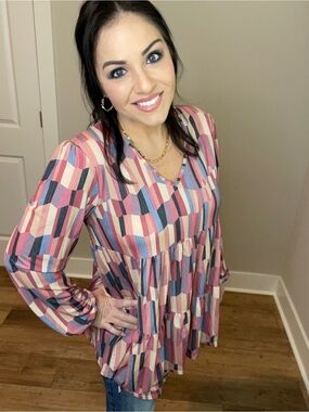 Medium Women's Pink Multi-Stripe V-Neck Tiered Blouse